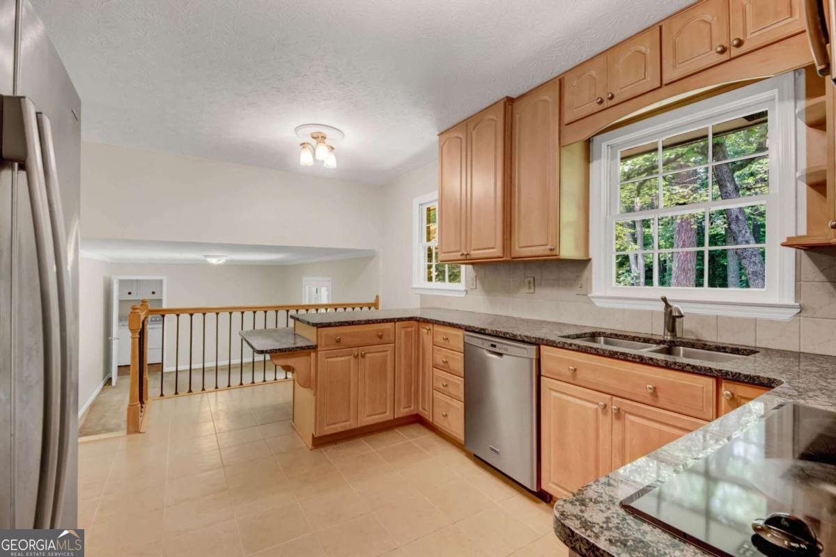 450 Baltimore Avenue Lilburn - Photo 8