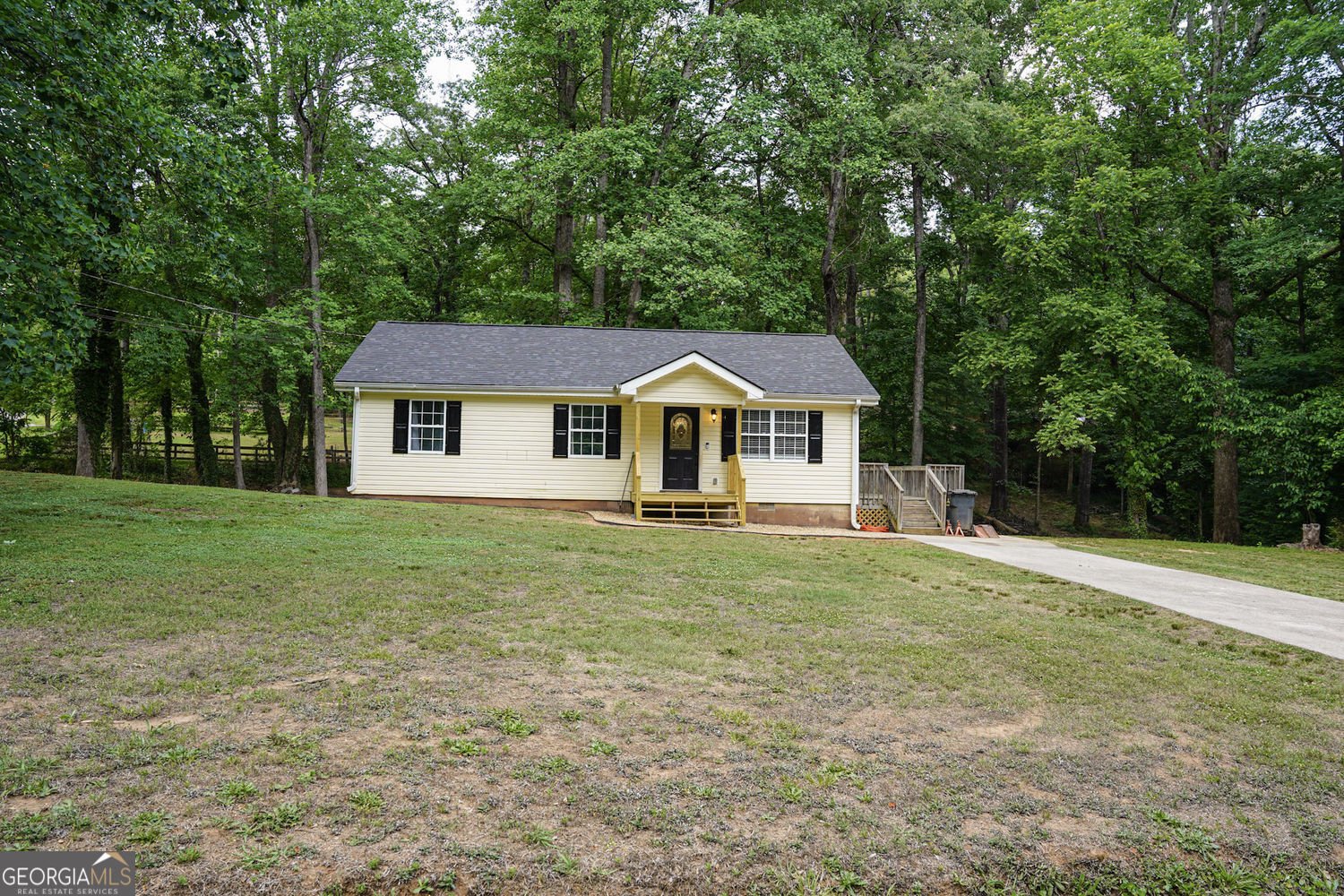 11 Mountainside Drive E Dawsonville - main photo