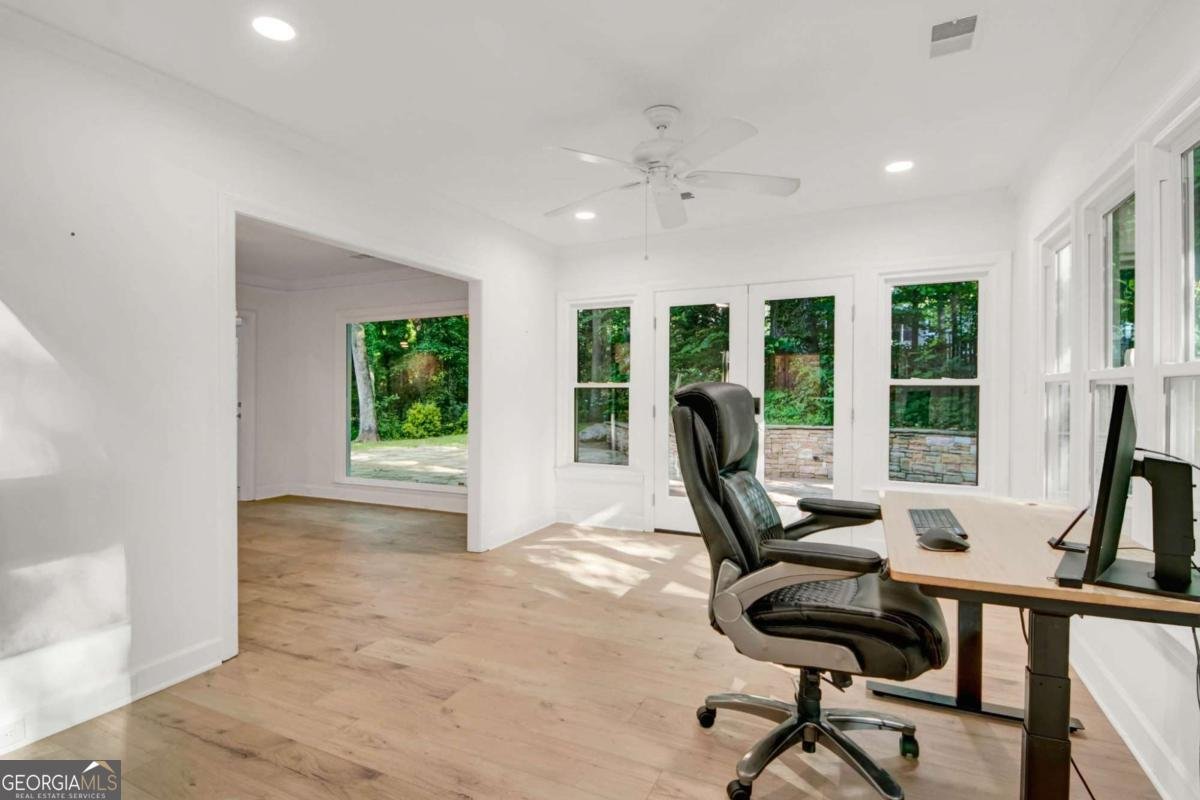 1055 Downing Court Marietta - Photo 17