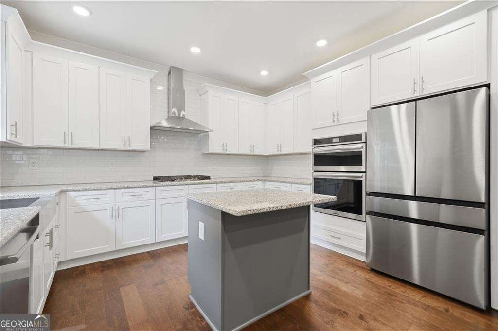 7285 Hedgerose Drive Cumming - Photo 14