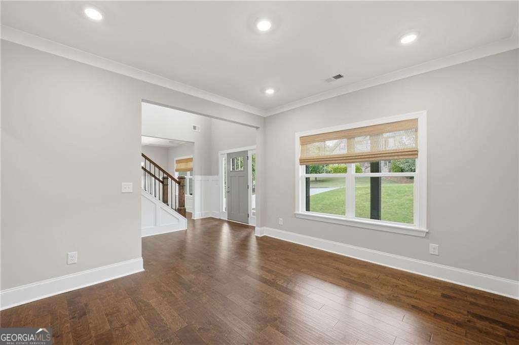 7285 Hedgerose Drive Cumming - Photo 8