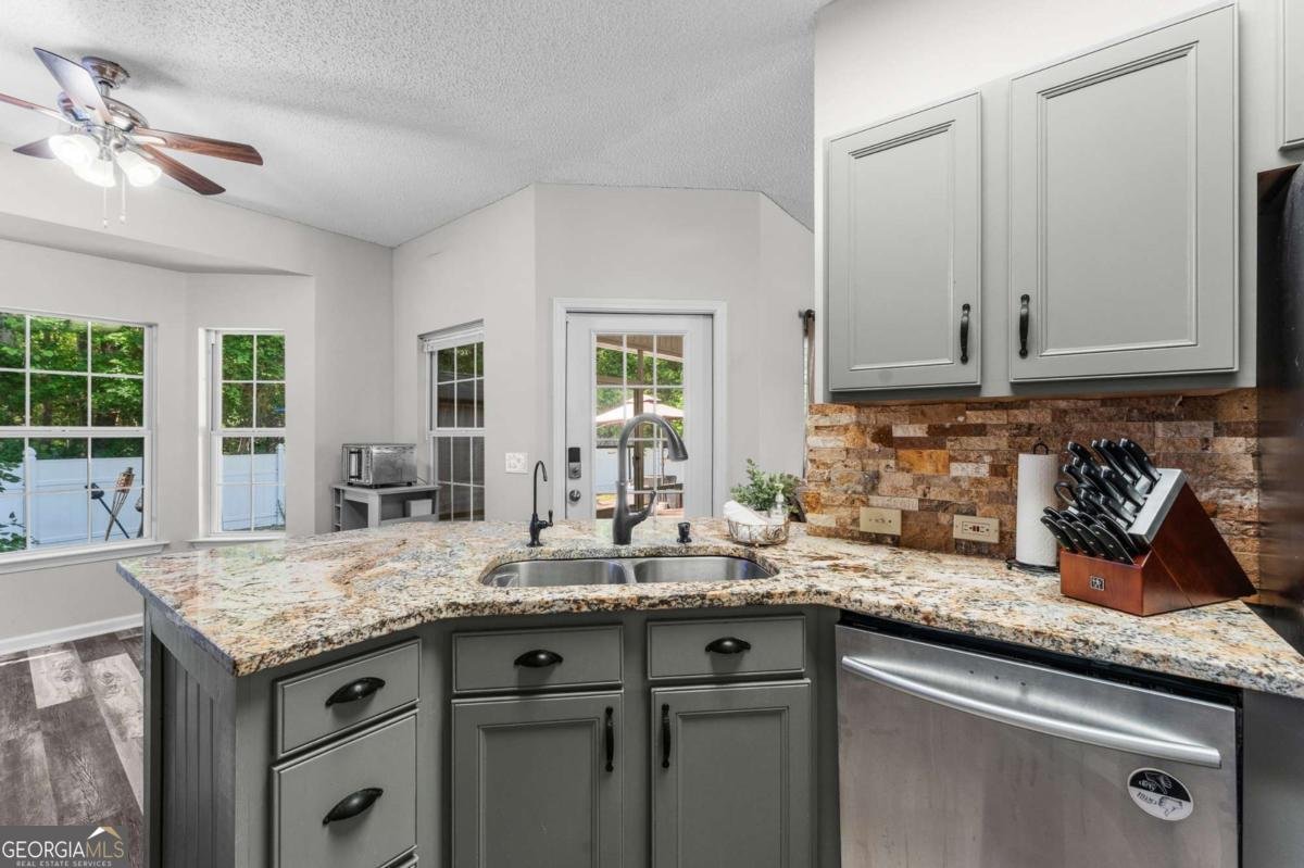 800 Hyacinth Circle Guyton - Photo 15