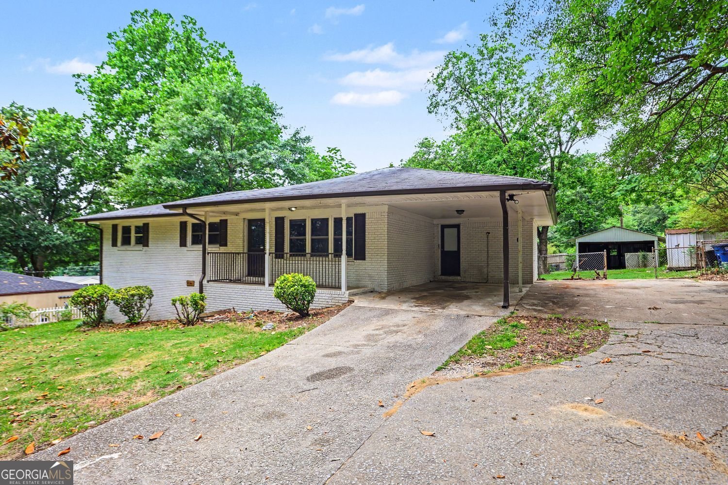 1215 Burnt Hickory Road Douglasville - main photo