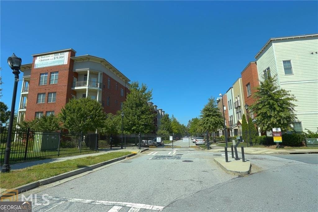 870 Mayson Turner Road Atlanta - main photo
