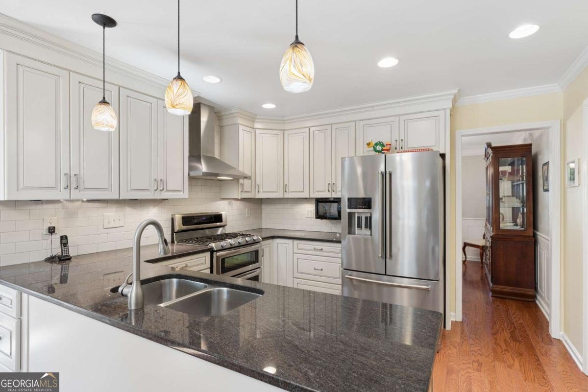 409 Taberon Road Peachtree City - Photo 11
