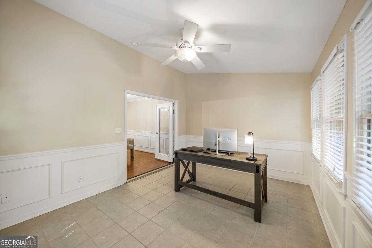 1048 Creatwood Circle Smyrna - Photo 18