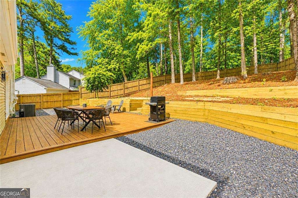 9715 Pond Circle Roswell - Photo 31