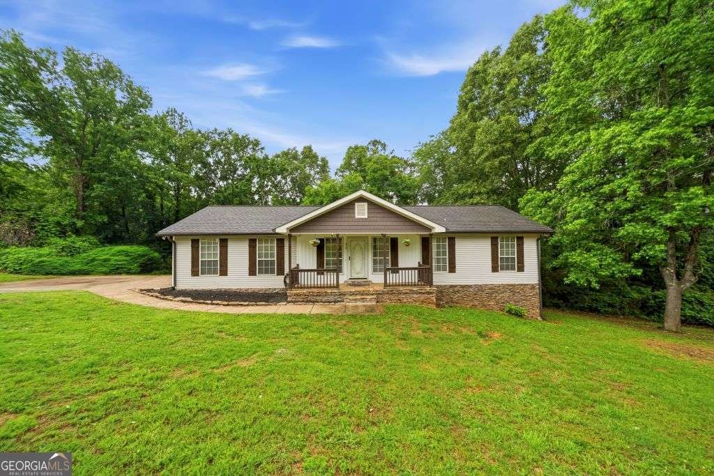 516 Fieldwood Dr. Adairsville - main photo