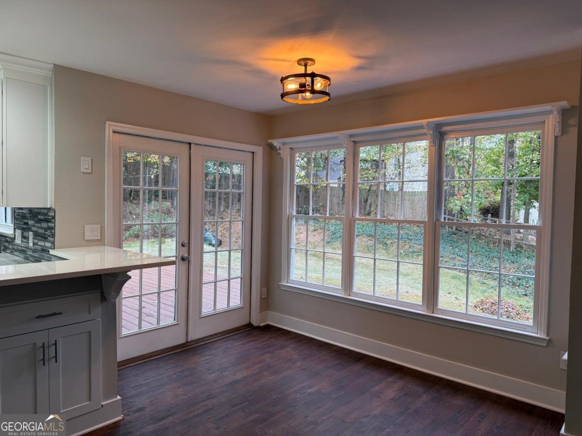 5325 Hillgate Crossing Alpharetta - Photo 6