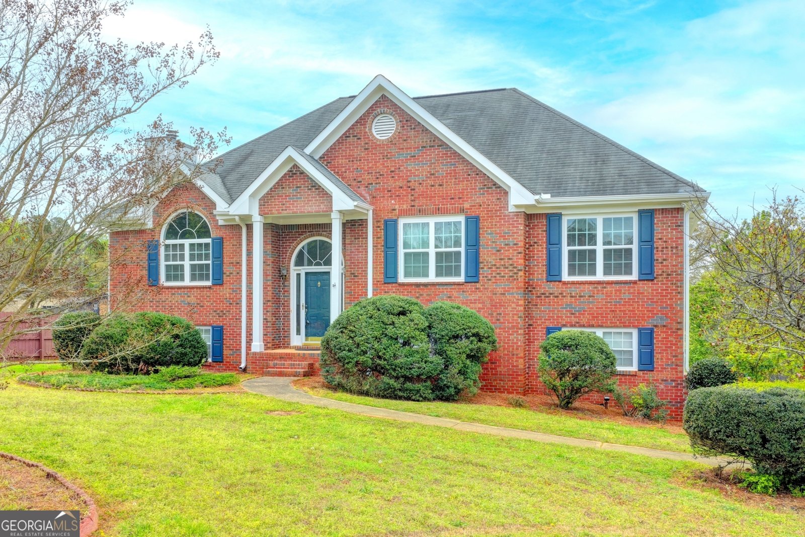 1945 Morgan Drive Cumming - main photo