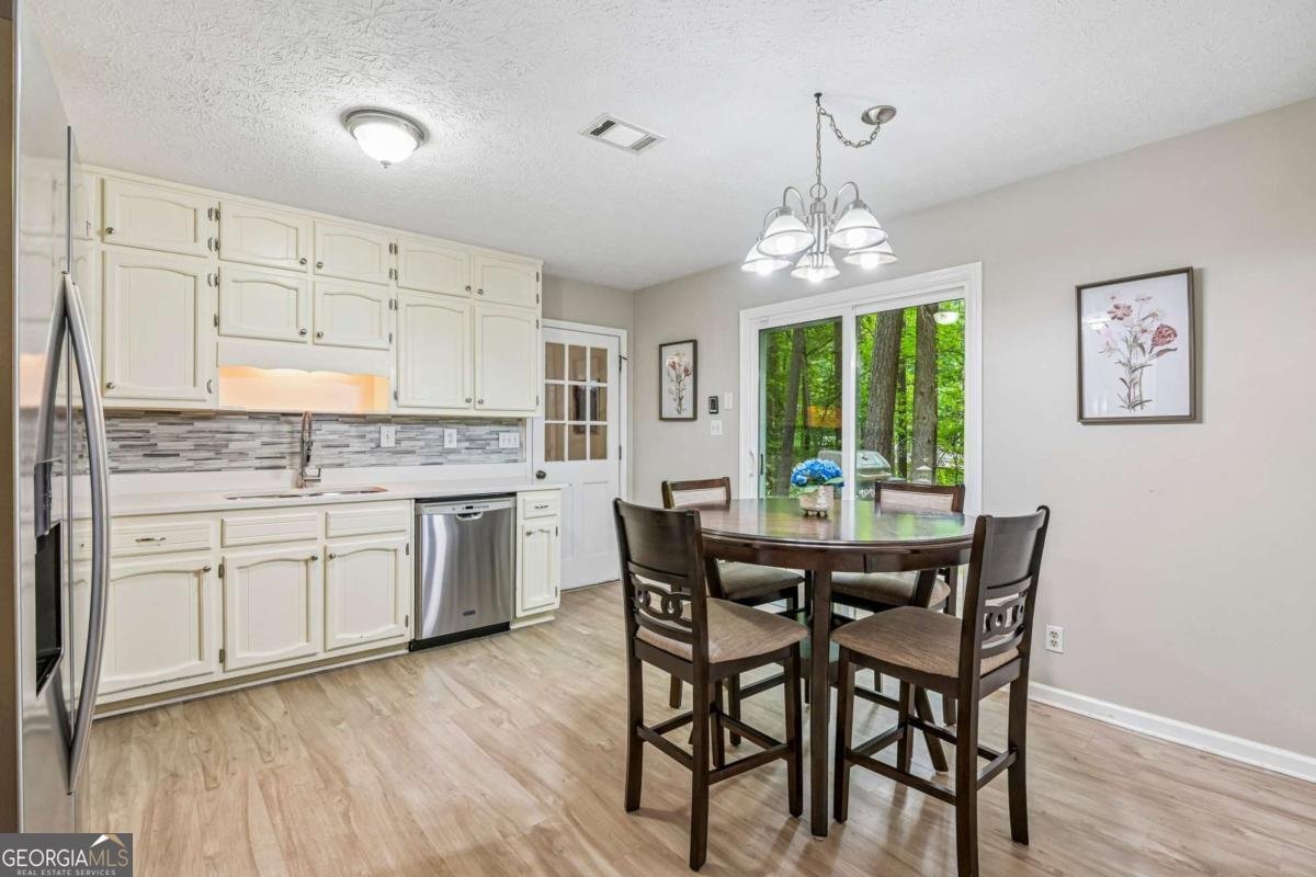 160 Deanna Court Lawrenceville - Photo 10