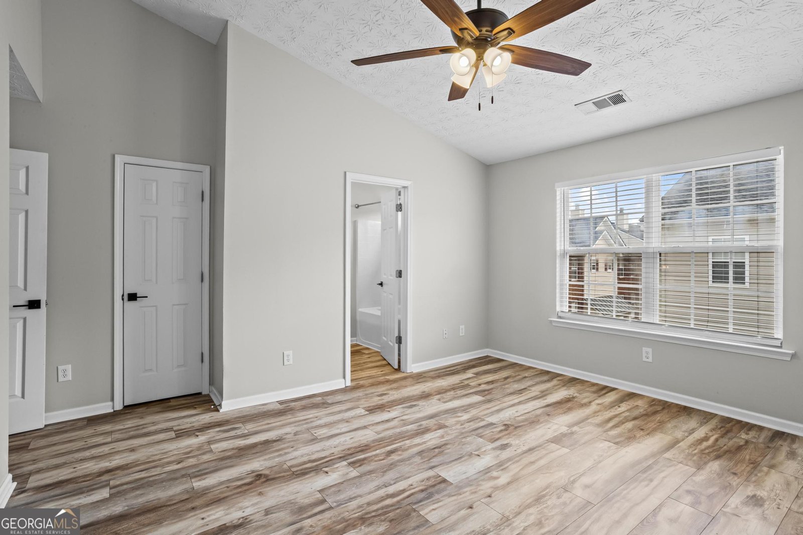 216 Village Square Drive Woodstock - Photo 11