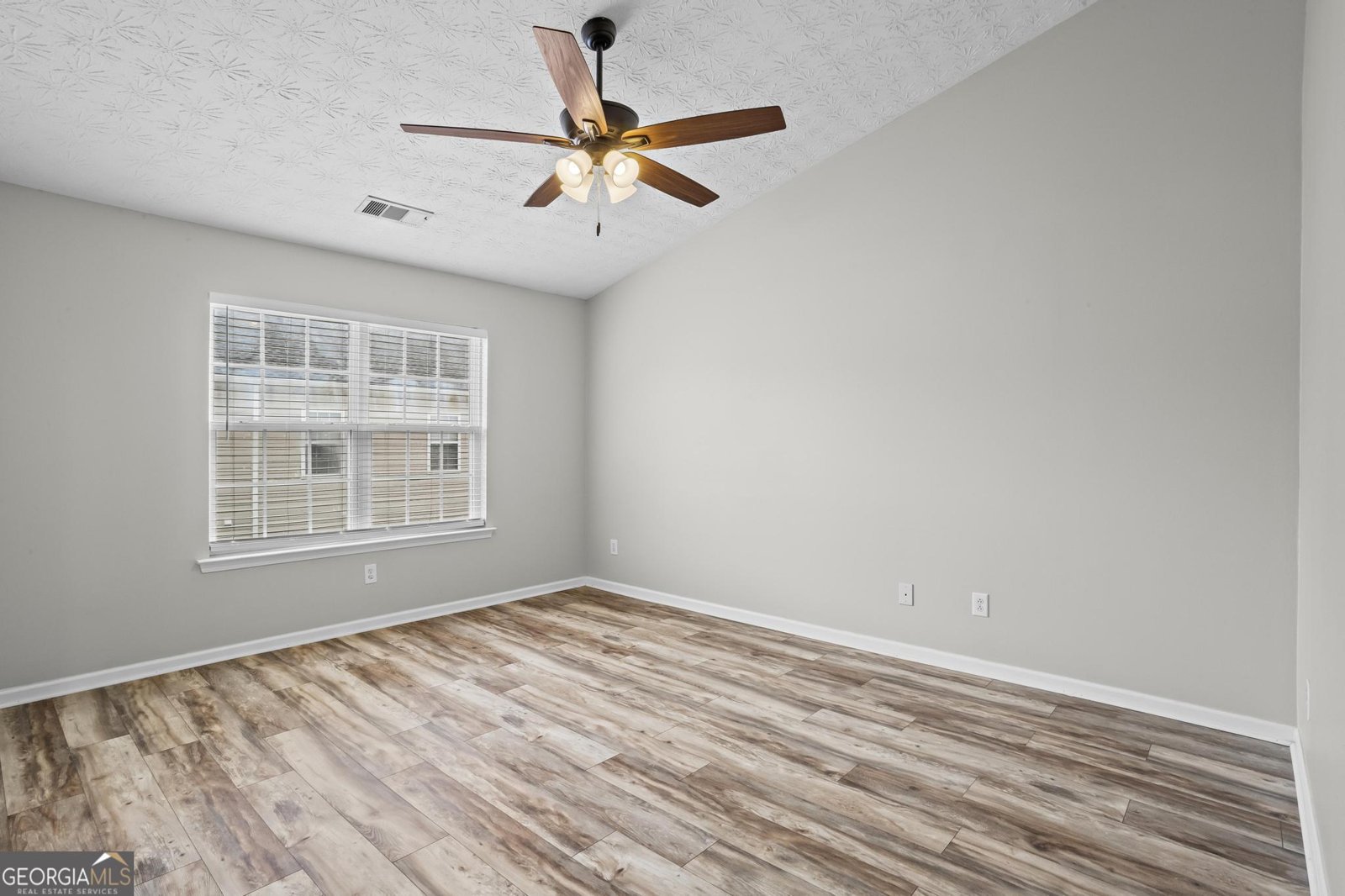216 Village Square Drive Woodstock - Photo 12