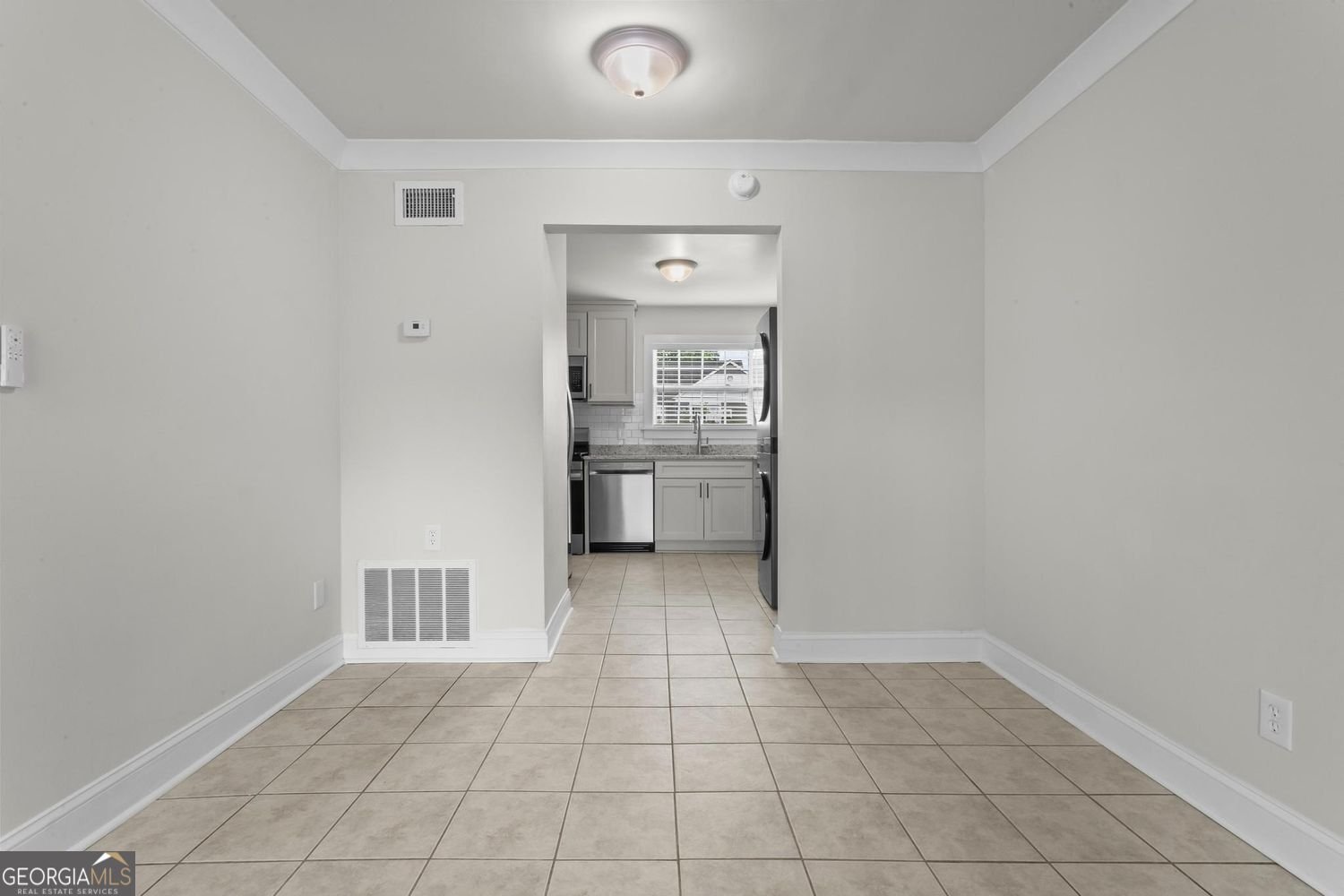 5621 Kingsport Drive Sandy Springs - Photo 10