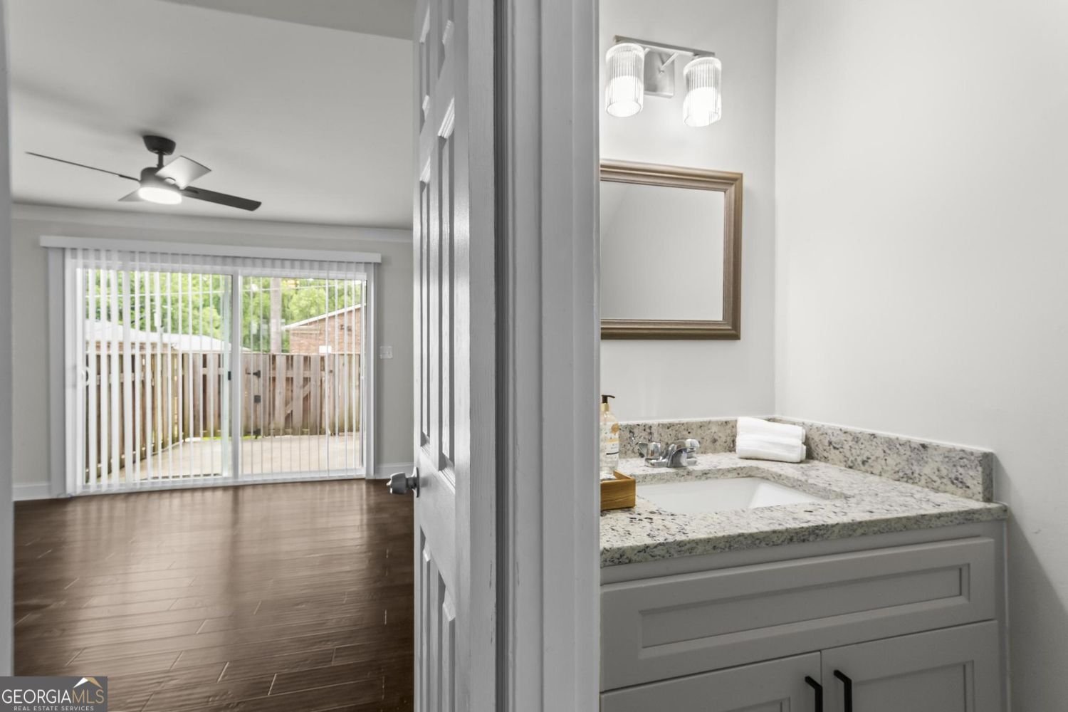 5621 Kingsport Drive Sandy Springs - Photo 11