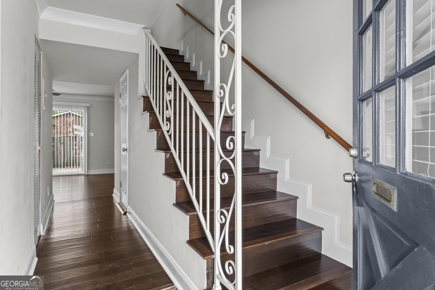 5621 Kingsport Drive Sandy Springs - Photo 13