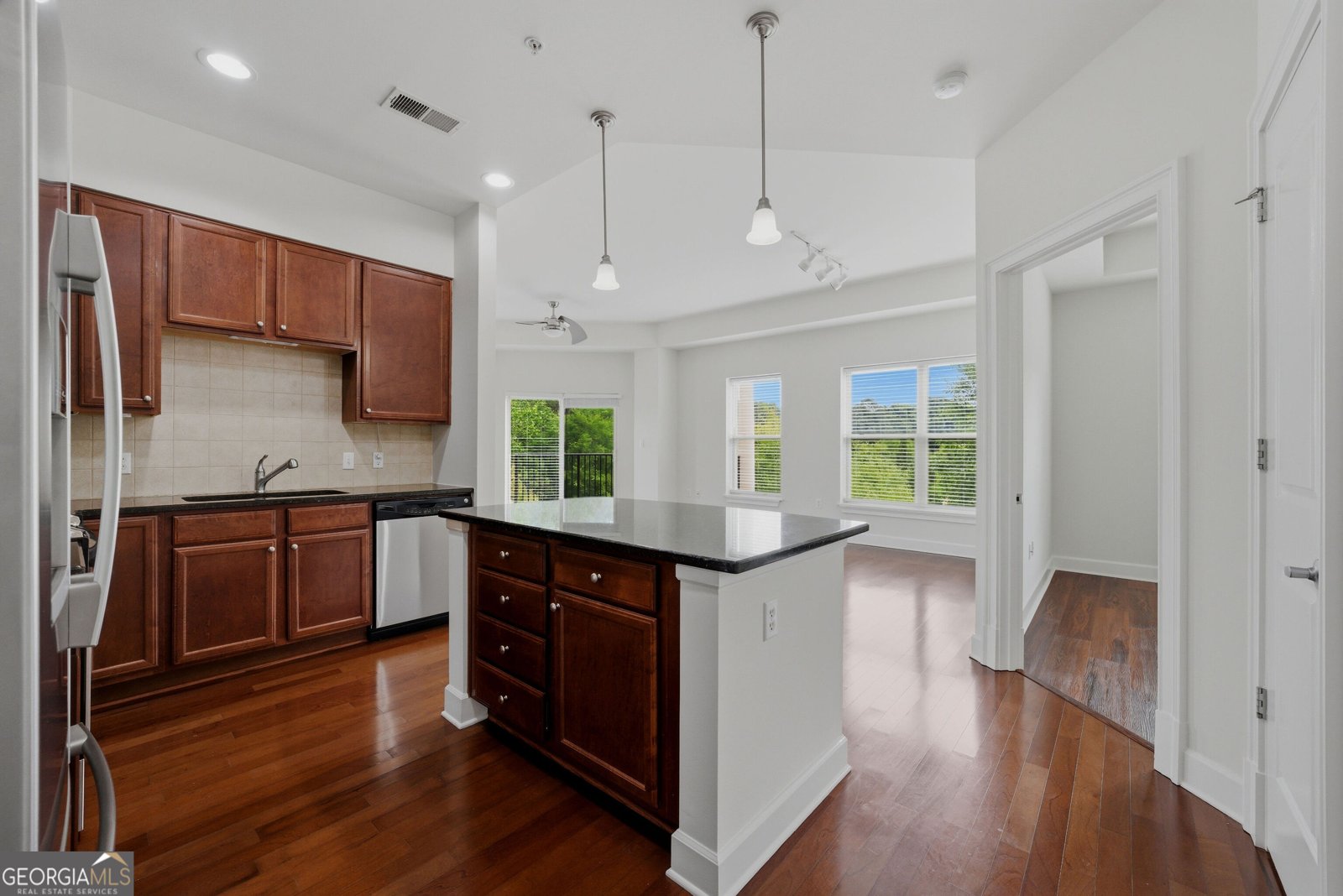 200 River Vista Drive Sandy Springs - Photo 11