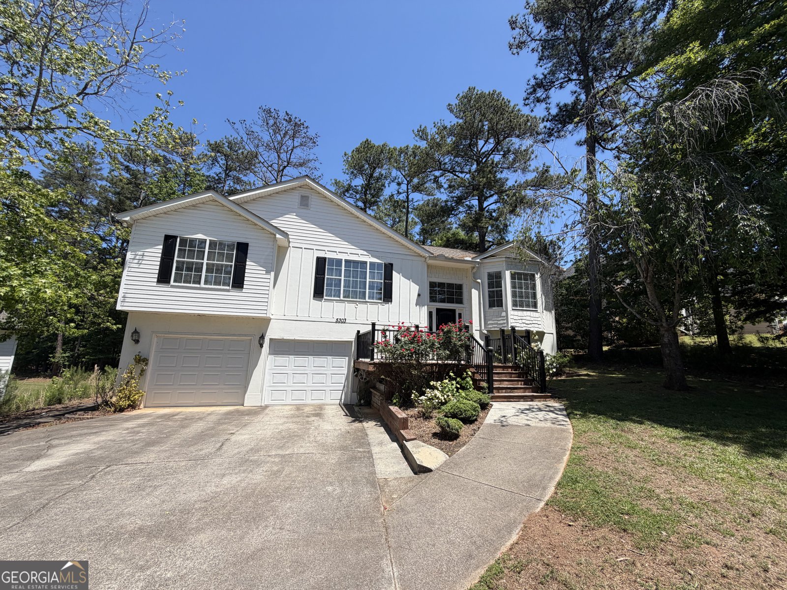 5303 Greenway Drive Villa Rica - main photo