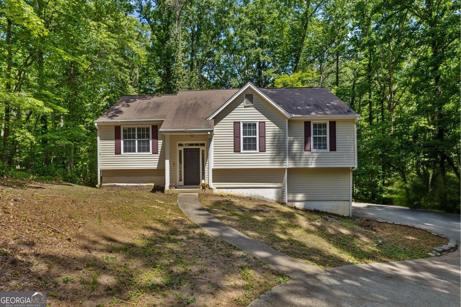 3138 Skyler Court Douglasville - main photo