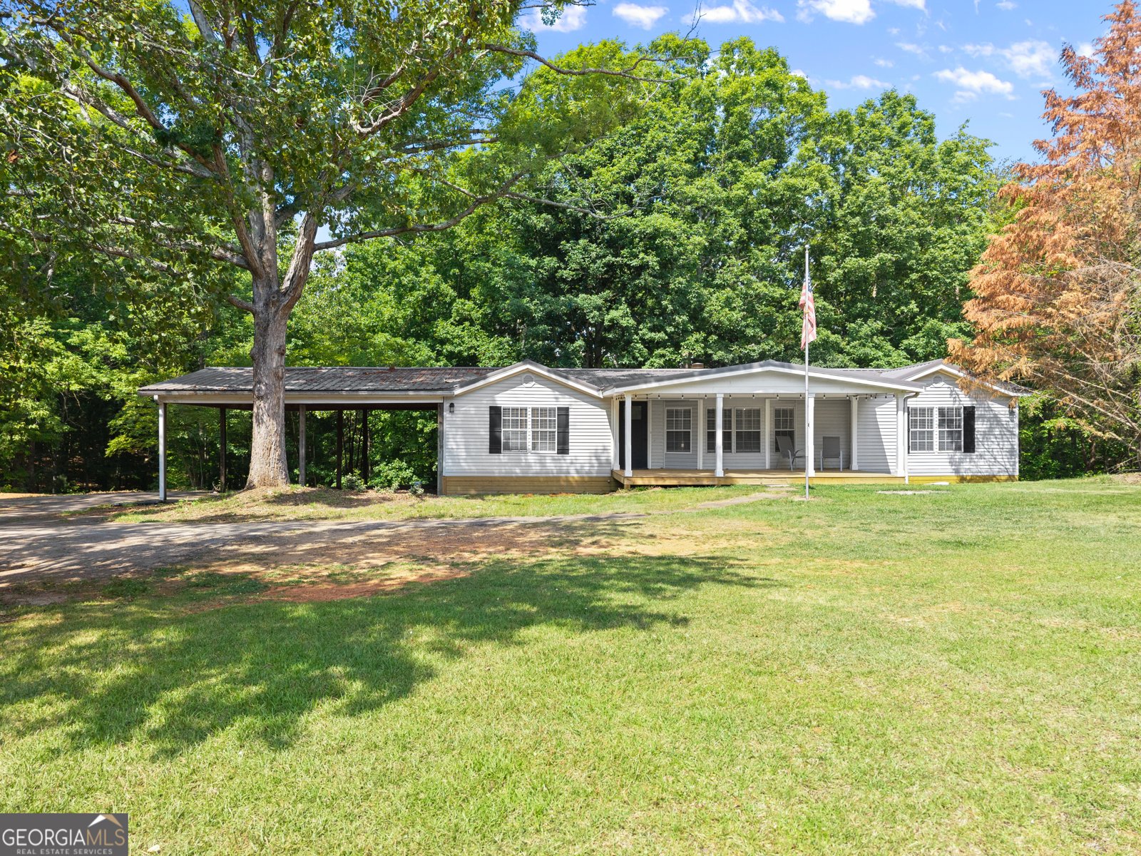 3501 Looper Lake Road Gainesville - main photo