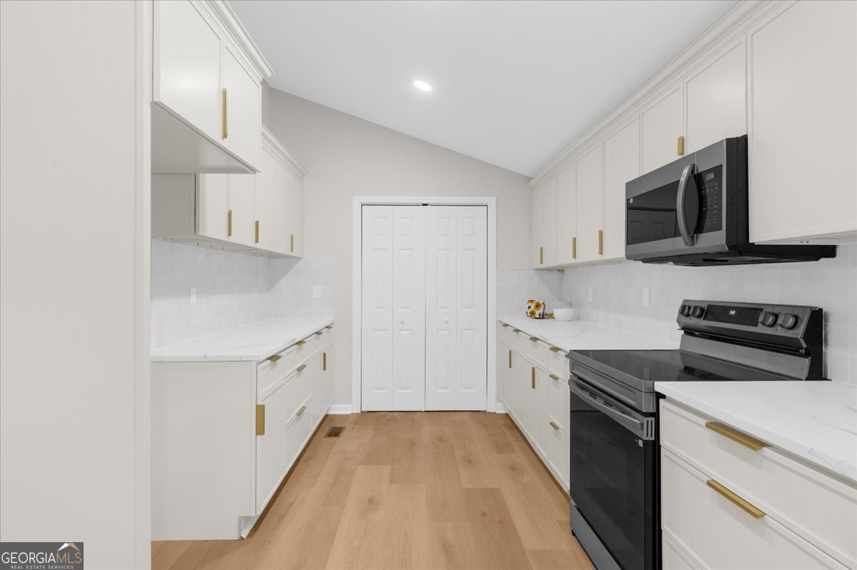 1661 Oak Ridge Circle Stone Mountain - Photo 18