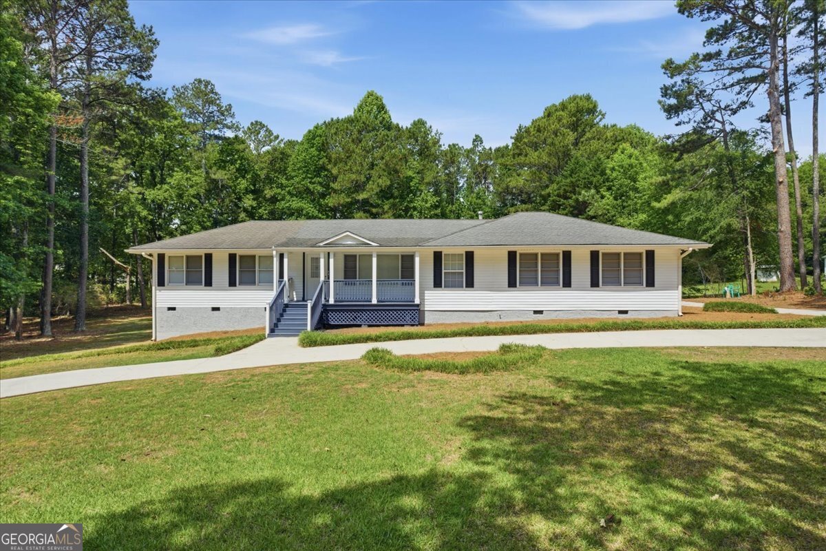 480 Forest Oak Drive Stockbridge - main photo