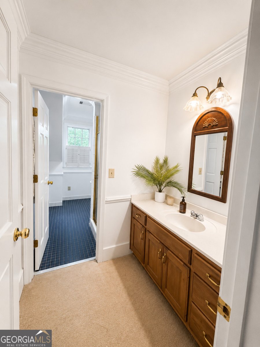 4070 RUNNYMEDE Drive Lilburn - Photo 32