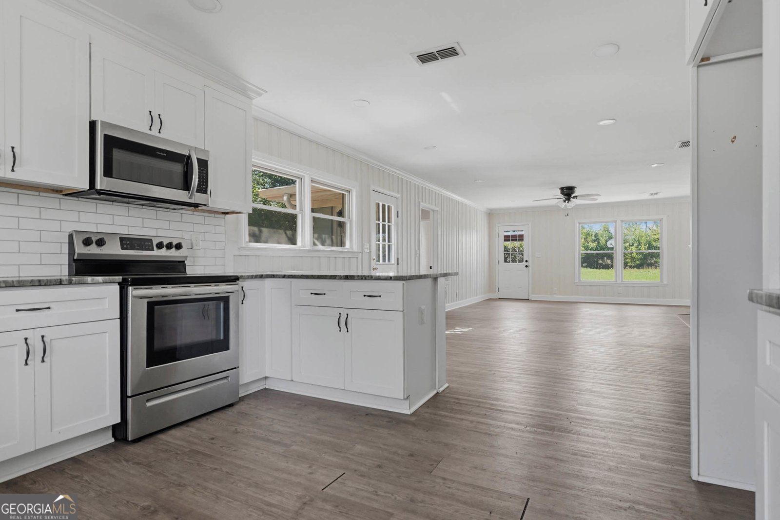 1009 Summit Drive Albany - Photo 8
