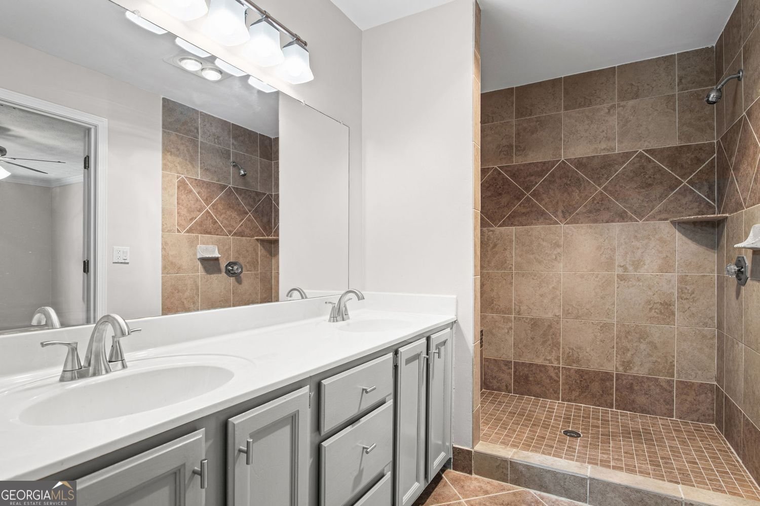 5051 Avalon Drive Alpharetta - Photo 7