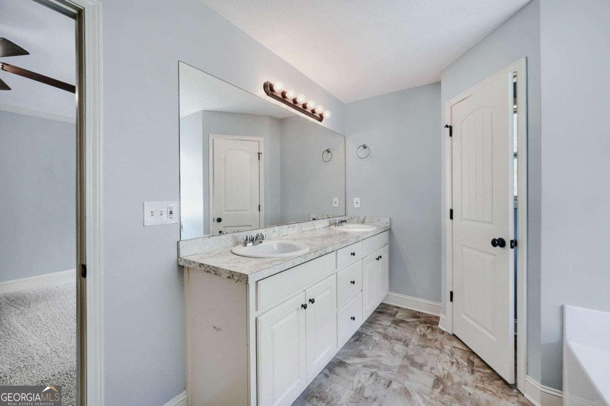 220 Betty Ann Lane Covington - Photo 16