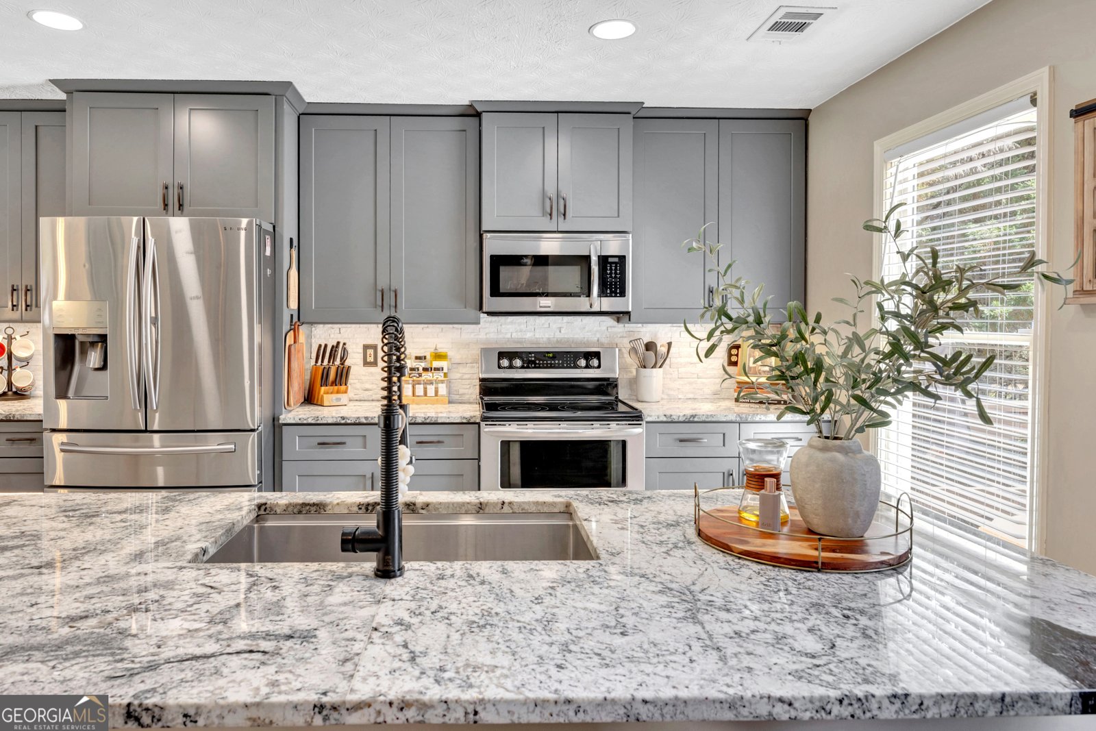 125 Millcrest Drive Covington - Photo 8