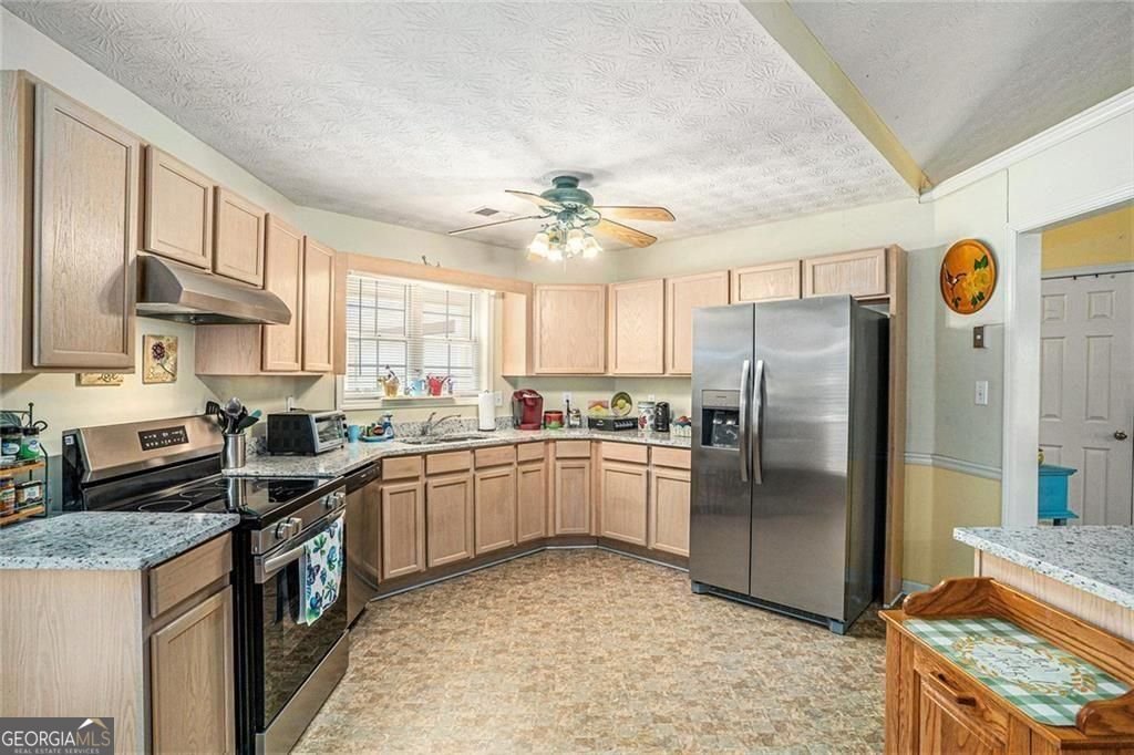 45 Saratoga Way Covington - Photo 6