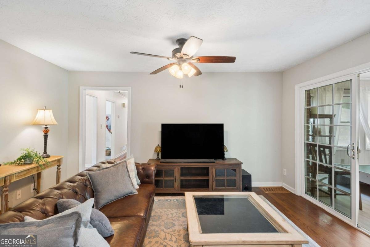 240 Gilbert Road Fayetteville - Photo 9