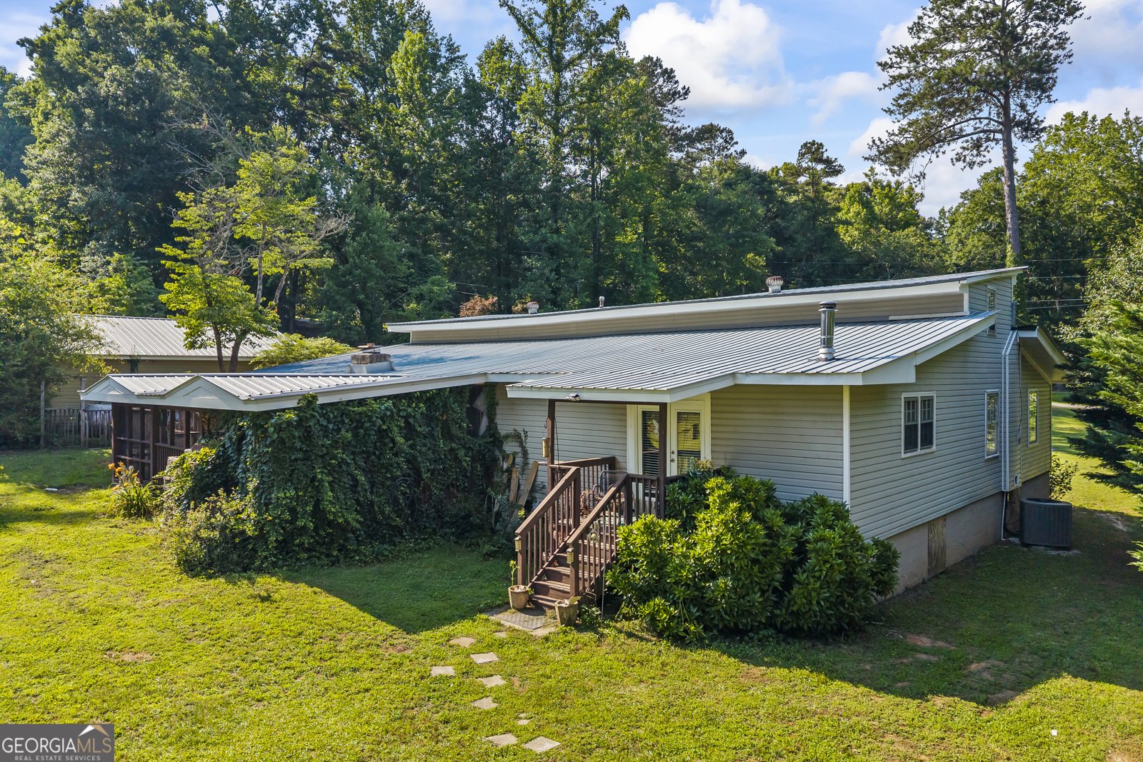 9325 Meadowbrook Drive Gainesville - Photo 8