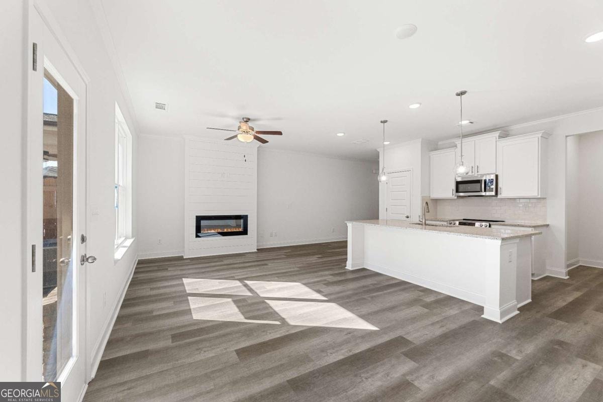 5669 Overview Drive Flowery Branch - Photo 10