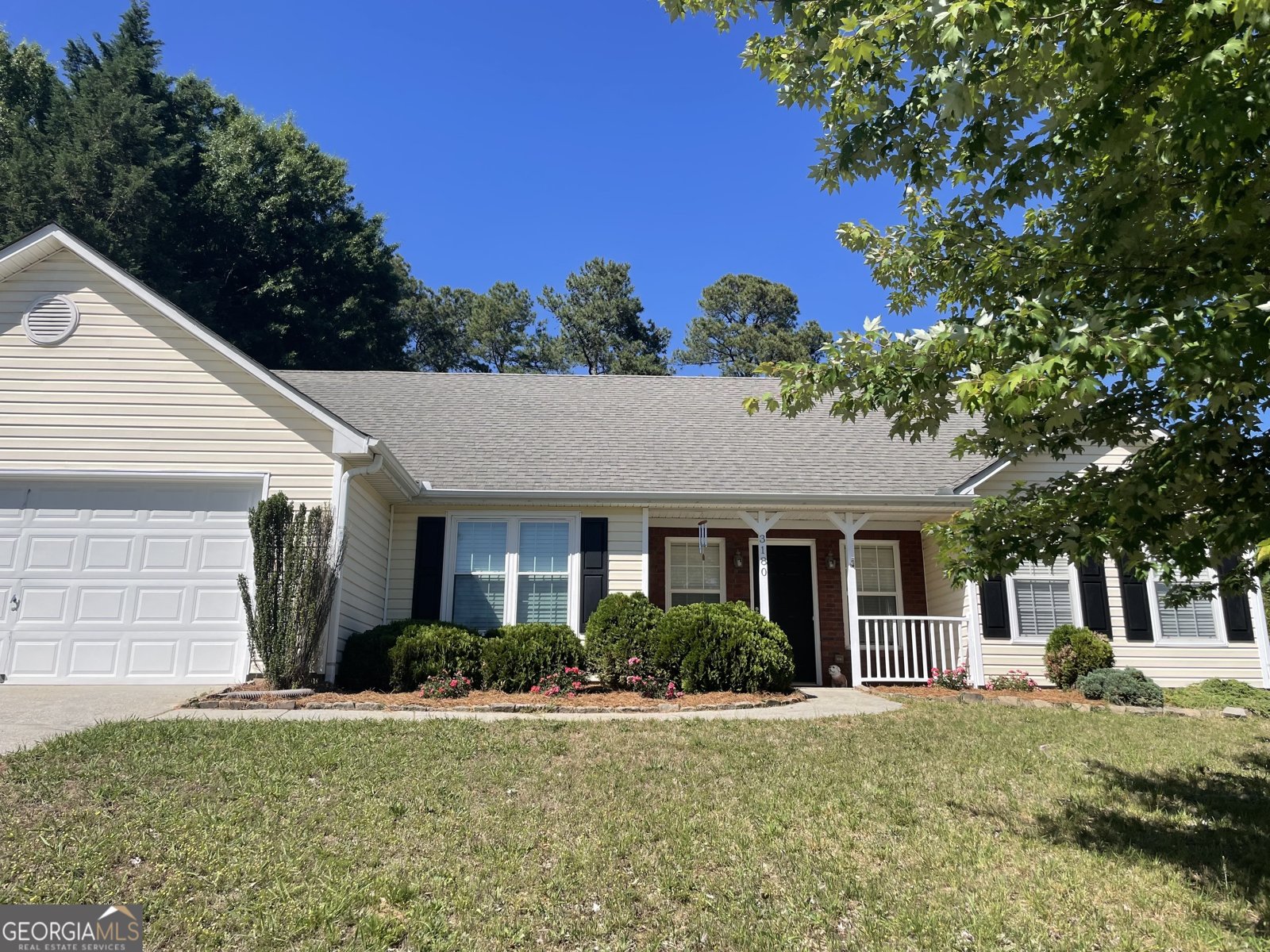 3180 Spincaster Way Loganville - main photo