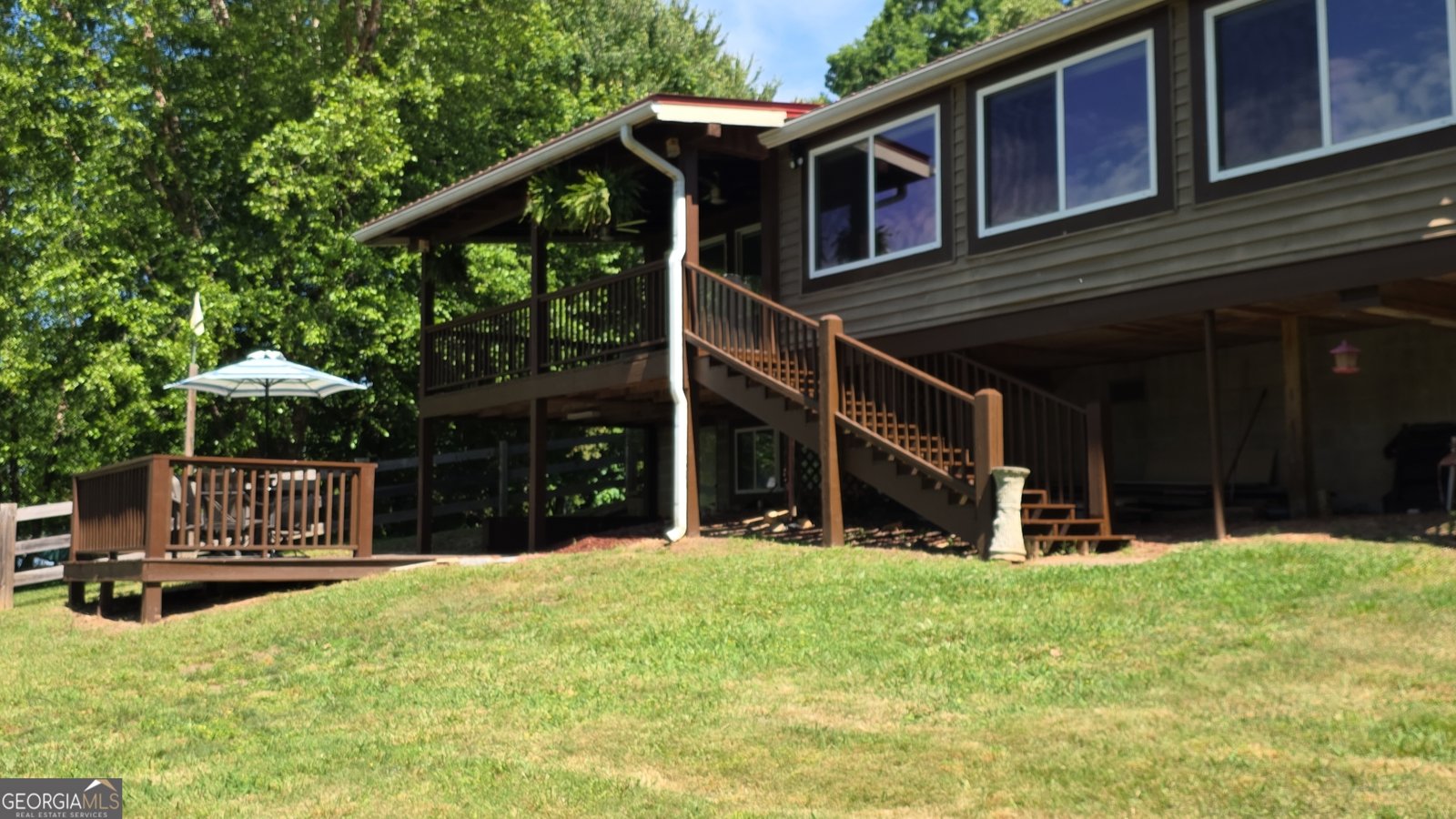1693 Chatuge Shores Road Hiawassee - Photo 11