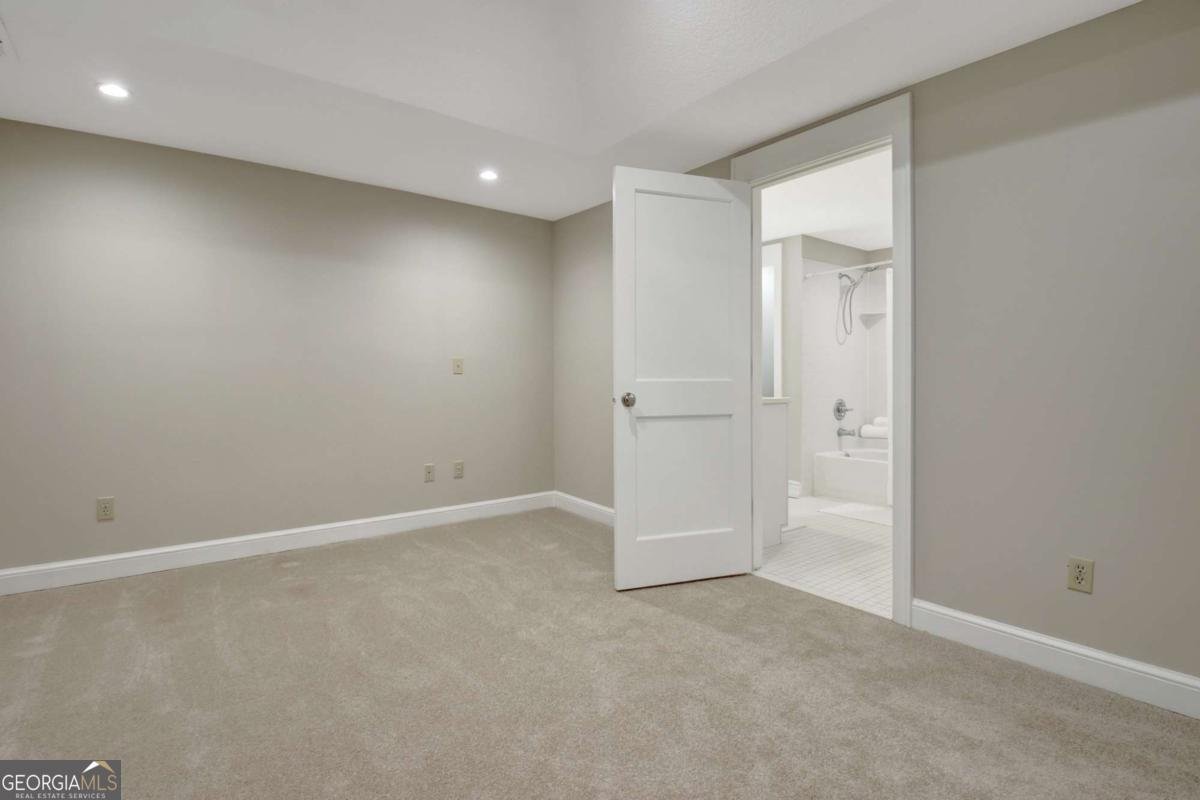 570 Crescent Road Griffin - Photo 61