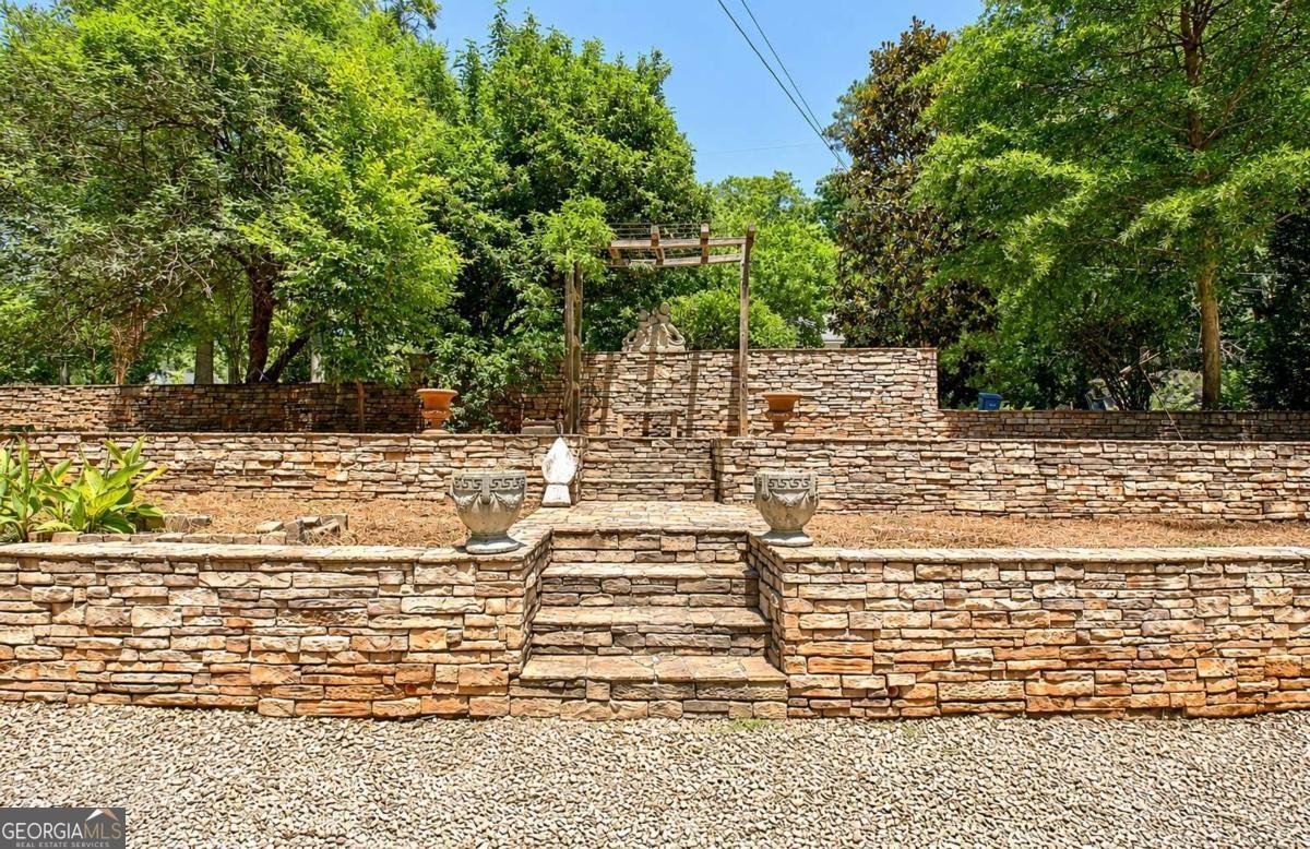 570 Crescent Road Griffin - Photo 8