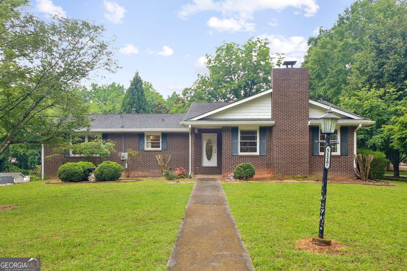 5117 Lakewood Drive Acworth - main photo