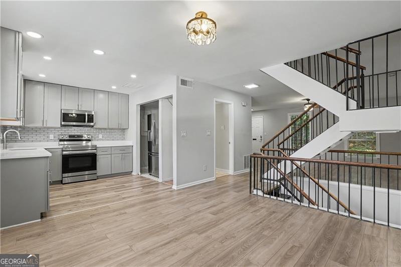 7307 Cardigan Circle Atlanta - Photo 9