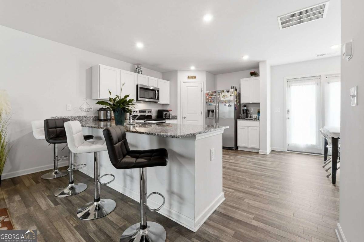 208 Coventry Court Kingston - Photo 6