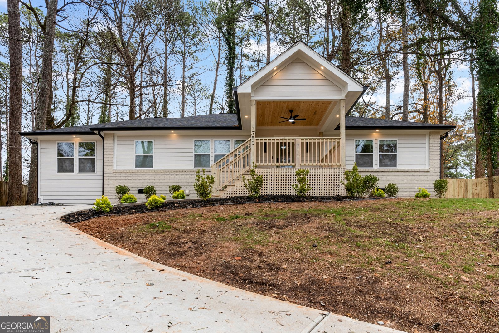 1380 Dogwood Circle Smyrna - main photo