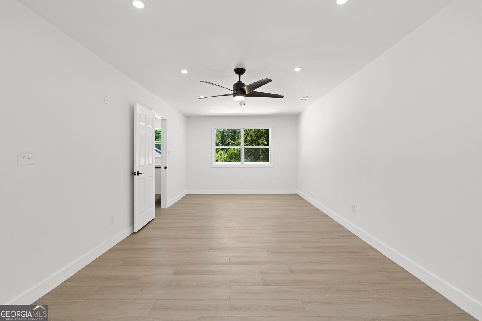 317 Lucan Way Riverdale - Photo 22