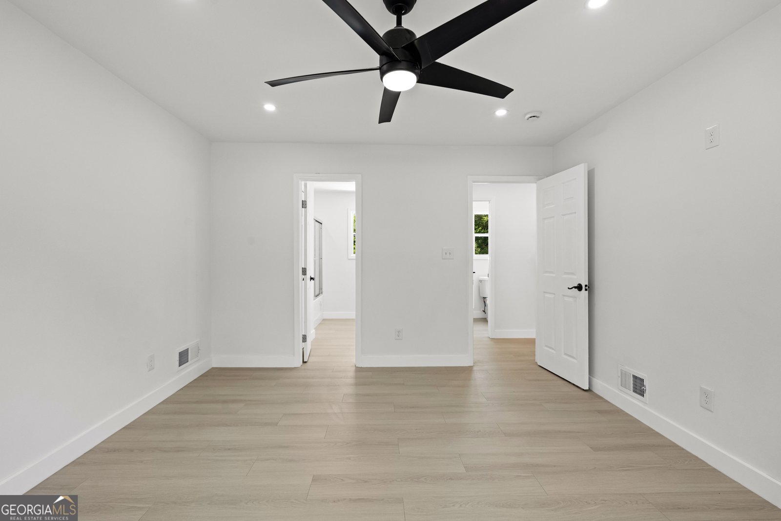 317 Lucan Way Riverdale - Photo 34