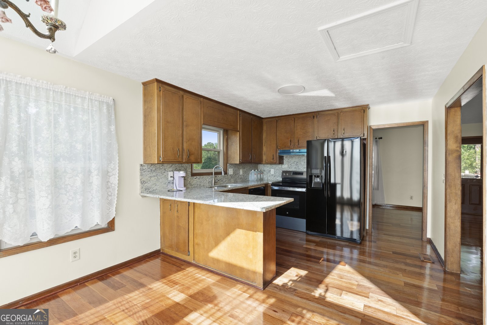 2315 Saint James Court Marietta - Photo 10