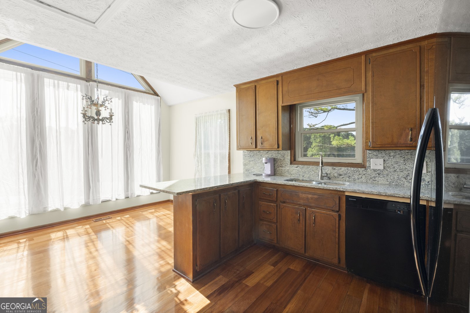 2315 Saint James Court Marietta - Photo 11