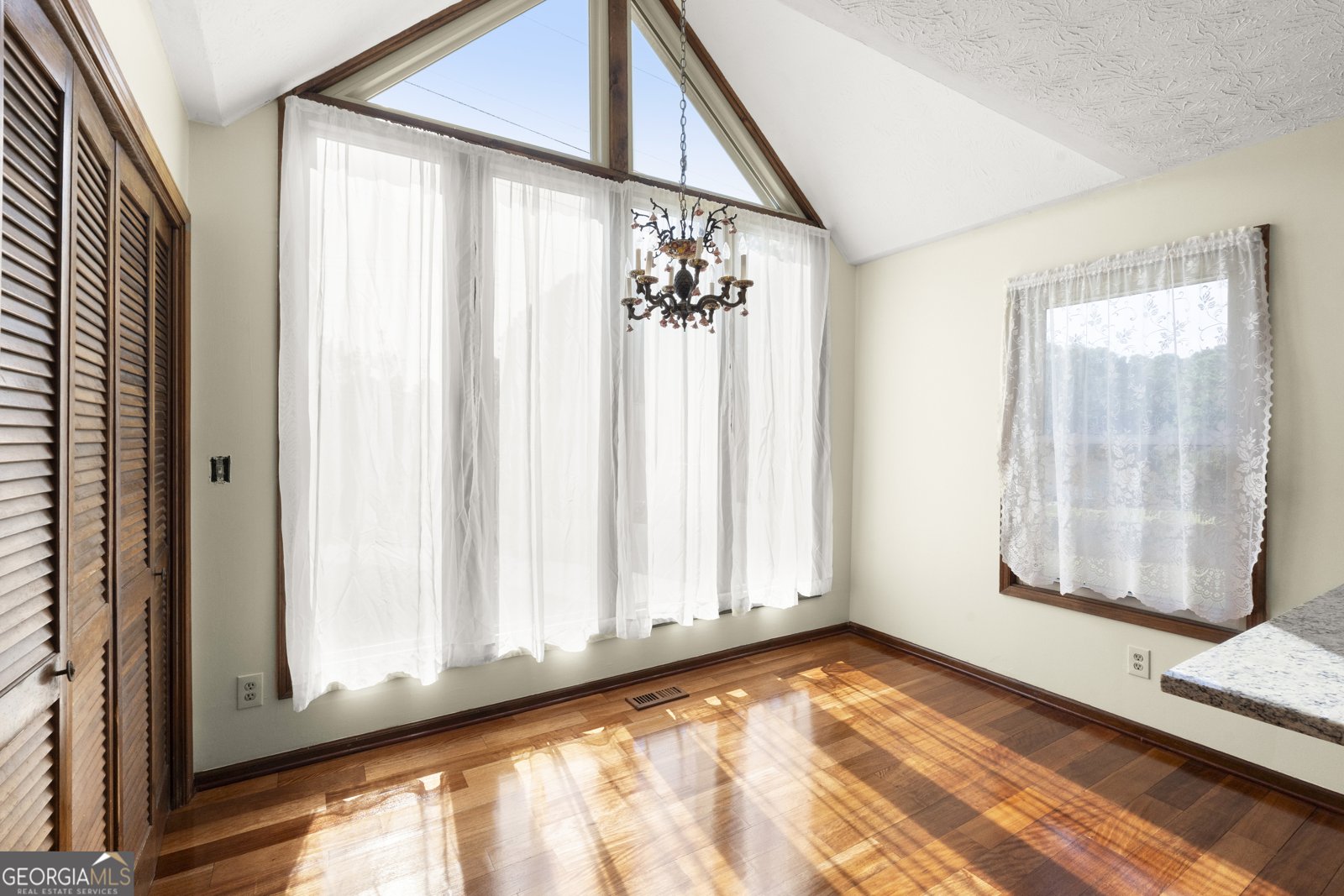 2315 Saint James Court Marietta - Photo 14