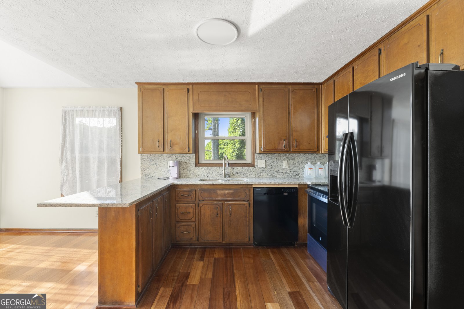 2315 Saint James Court Marietta - Photo 9