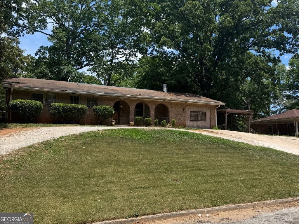 2556 Williamsburg Drive Decatur - main photo